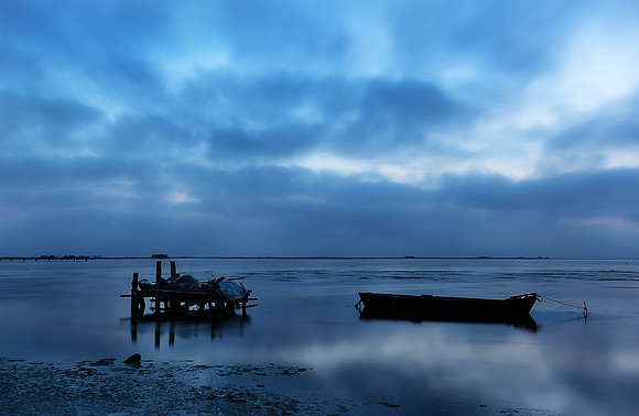 Amanecer Azul